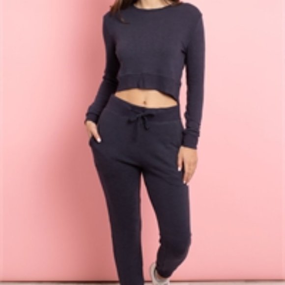 NWT Jogger / Crop Sweatshirt Set Navy - Picture 3 of 4